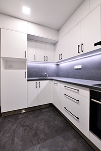 Interiér - rekonstrukce panelákového bytu - kuchyň